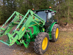 Tractor John Deere 5820 con cargador frontal