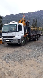 CAMIÓN PLUMA MERCEDES BENZ ATEGO 1725 AÑO 2010 PLUMA EFFER 250