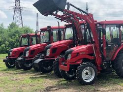 TRACTOR NUEVO DF 554 CON CARGADOR FRONTAL