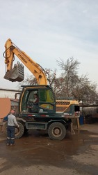 Excavadora Neumática Hyundai Robex 180 W-9S Año 2016 7581 Horas