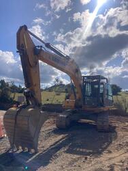 Excavadora Liebherr R922  22 Ton Año 2017 8500 Horas