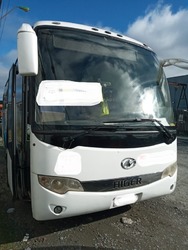 BUS TIPO PULLMAN HIGER KLQ 6798 AÑO 2012 200000 KM 