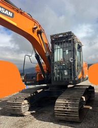 Excavadora Doosan DX 140 LC Año 2019 14 Ton 3300 Horas