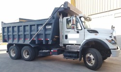 Camión Tolva International 7600 Workstar 16 m3 6x4 Año 2015 180000 Kms