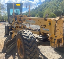 Motoniveladora New Holland RG 200B Año 2007 7000 Hrs