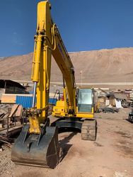 Excavadora Komatsu PC 200-8 Año 2014 Horas 9500